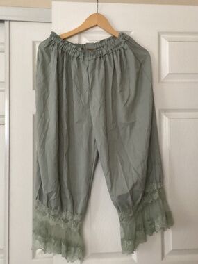 Sage green ,  Lace Trim Bloomers Pantaloons Crop flare size small